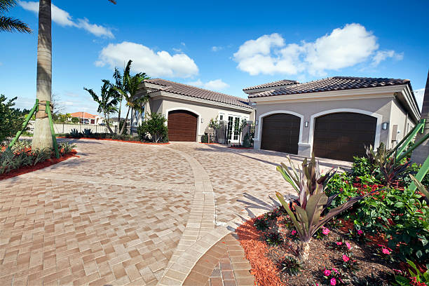 Best Commercial Driveway Pavers  in Eau Claire, WI